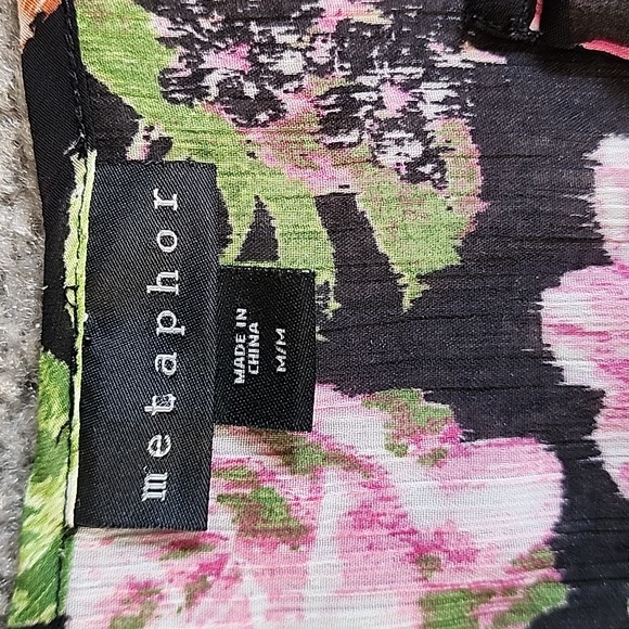 Metaphor Floral Chiffon Blouse - Picture 2 of 3